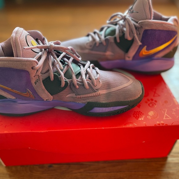 Nike Kyrie Infinity Amethyst Wave/Metallic Gold Men’s Size 8, Like New - Picture 5 of 8